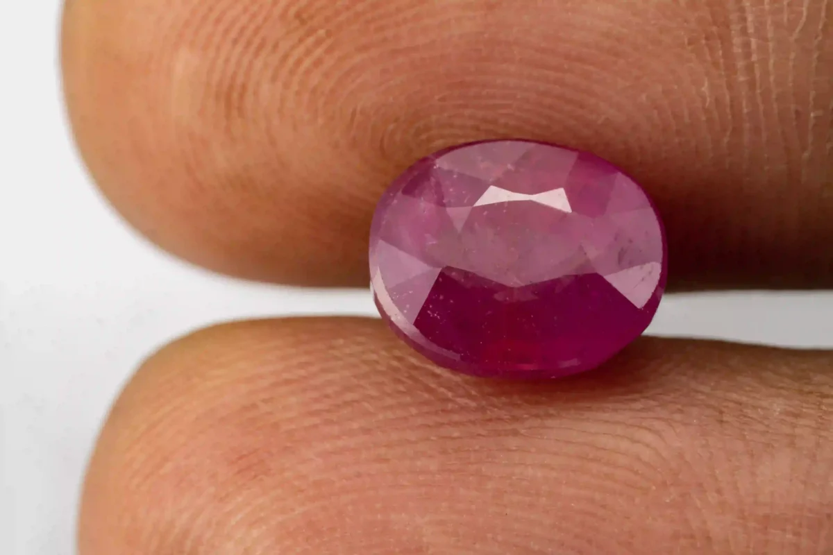 Size Reference: Authentic Ruby (Manek) 4.77 Carat / 5.24 Ratti - Size Reference