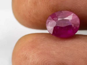 Size Reference: Authentic Ruby (Manek) 5.06 Carat / 5.56 Ratti - Size Reference
