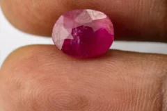 Size Reference: Authentic Ruby (Manek) 5.53 Carat / 6.08 Ratti - Size Reference
