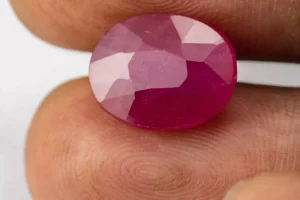 Size Reference: Authentic Ruby (Manek) 9.00 Carat / 9.89 Ratti - Size Reference