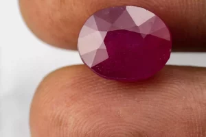 Size Reference: Authentic Ruby (Manek) 9.72 Carat / 10.68 Ratti - Size Reference