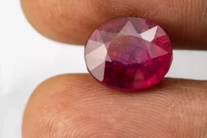 Size Reference: Authentic Ruby (Manek) 7.05 Carat / 7.75 Ratti - Size Reference