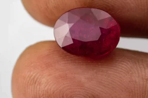 Size Reference: Authentic Ruby (Manek) 7.05 Carat / 7.75 Ratti - Size Reference