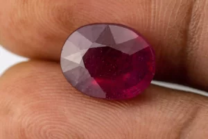 Size Reference: Authentic Ruby (Manek) 7.72 Carat / 8.48 Ratti - Size Reference