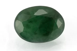 Natural Sapota Emerald (Panna) 5.70 Carat / 6.26 Ratti - Front View