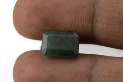 Natural Sapota Emerald (Panna) 6.38 Carat / 7.01 Ratti - Size Reference