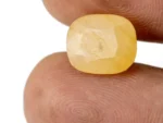 Stunning Natural Yellow Sapphire (Pukhraj) 6.35 Carat/6.98 Ratti - Size Reference