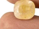Stunning Natural Yellow Sapphire (Pukhraj) 6.57 Carat/7.22 Ratti - Size Reference