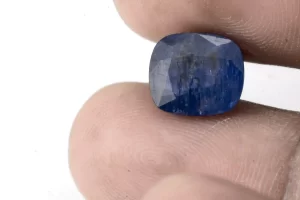 Stunning Natural Blue Sapphire (Neelam) 5.33 Carat/5.86 Ratti - Size Reference