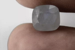 Stunning Natural Blue Sapphire (Neelam) 5.31 Carat/5.83 Ratti - Size Reference