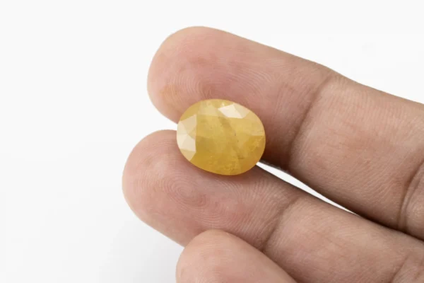 Yellow Sapphire 11.05 Carat 12.14 Ratti Reference