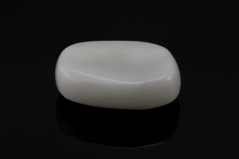 White Coral Stone 5.38 Ratti - 4.90 Carat Safed Moonga Back View