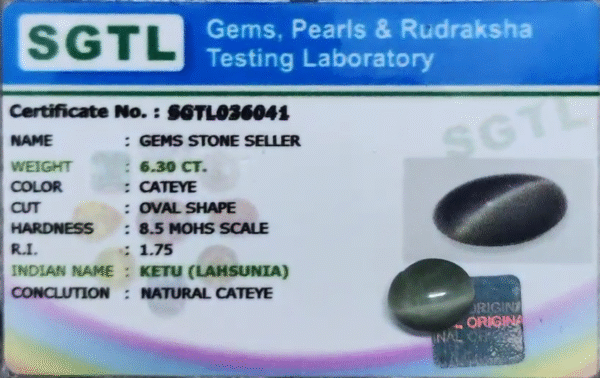 cats eye (lahsuniya) 6.30 carat (6.92 ratti)