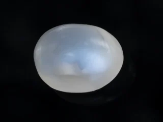 Natural Blue Moonstone Chandramani 5.68 Carat (6.24 Ratti) – Top view