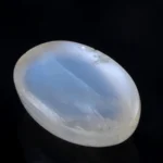 Natural Blue Moonstone Chandramani 6.57 Carat (7.22 Ratti) – Side view