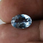Natural Blue Topaz Stone 4.44 Carat (4.88 Ratti) – In palm