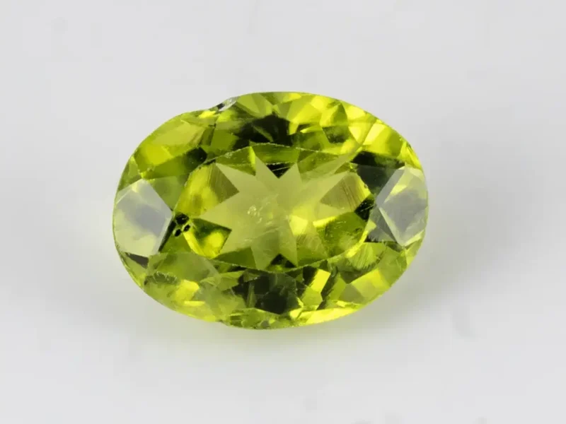 Natural Peridot Stone 3.00 Carat (3.30 Ratti) - Top view
