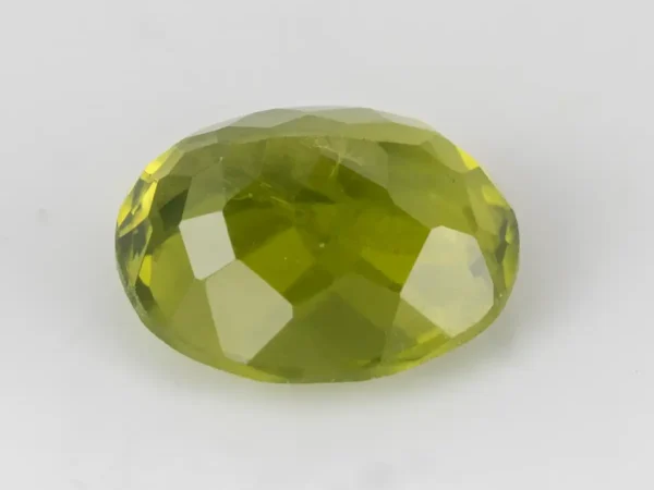 Natural Peridot Stone 3.78 Carat (4.15 Ratti) – Back View