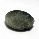 Natural Quartz Cat’s Eye Gemstone (Lahsuniya Ratna) – 4.93 Carat (5.42 Ratti) - back view