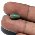 Natural Quartz Cat’s Eye Gemstone (Lahsuniya Ratna) – 4.93 Carat (5.42 Ratti) - in palm