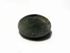 Natural Quartz Cat’s Eye Gemstone (Lahsuniya Ratna) – 6.00 Carat (6.59 Ratti) - back view