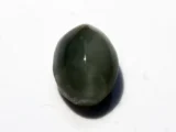 Natural Quartz Cat’s Eye Gemstone (Lahsuniya Ratna) – 6.71 Carat (7.37 Ratti) - front view
