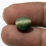 Natural Quartz Cat’s Eye Gemstone (Lahsuniya Ratna) – 7.75 Carat (8.52 Ratti) - in palm