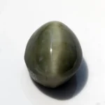 Natural Quartz Cat’s Eye Gemstone (Lahsuniya Ratna) – 7.75 Carat (8.52 Ratti) - front view