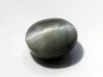 Natural Quartz Cat’s Eye Gemstone (Lahsuniya Ratna) – 7.95 Carat (8.74 Ratti) - front view