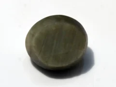 Natural Quartz Cat’s Eye Gemstone (Lahsuniya Ratna) – 8.35 Carat (9.17 Ratti) - back view