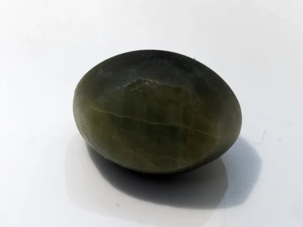 Natural Quartz Cat’s Eye Gemstone (Lahsuniya Ratna) – 8.65 Carat (9.50 Ratti) - back view