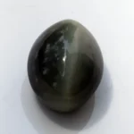 Natural Quartz Cat’s Eye Gemstone (Lahsuniya Ratna) – 8.65 Carat (9.50 Ratti) - front view