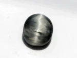 Natural Quartz Cat’s Eye Gemstone (Lahsuniya Ratna) – 8.72 Carat (9.58 Ratti) - front view