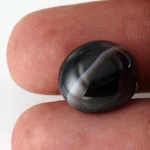 Natural Sulemani Hakik Agate Stone 11.05 Carat (12.41 Ratti) - In hand