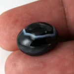 Natural Sulemani Hakik Agate Stone 12.76 Carat (14.02 Ratti) - In hand