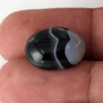 Natural Sulemani Hakik Agate Stone 13.60 Carat (14.94 Ratti) - In hand