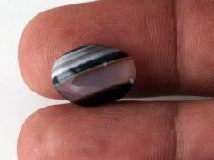 Natural Sulemani Hakik Agate Stone 7.0 Carat (7.69 Ratti) - In hand