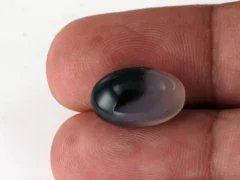 Natural Sulemani Hakik Agate Stone 8.04 Carat (8.83 Ratti) - In hand