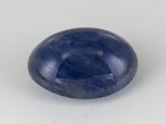 Natural Tanzanite Stone 16.60 Carat (18.24 Ratti) - Top view