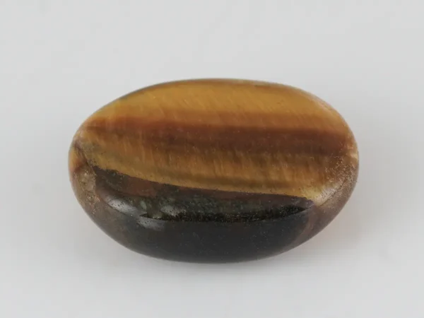 Natural Tiger Eye Stone 5.91 Carat (6.49 Ratti) – Side view