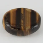 Natural Tiger Eye Stone 6.80 Carat (7.47 Ratti) – Side view