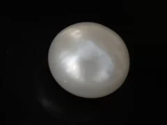 Cultured Pearl Stone (Moti Ratna) 3.90 Carat (4.28 Ratti) - Top view