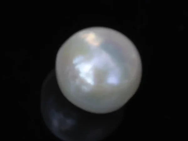 Cultured Pearl Stone (Moti Ratna) 4.24 Carat (4.66 Ratti) - Top view