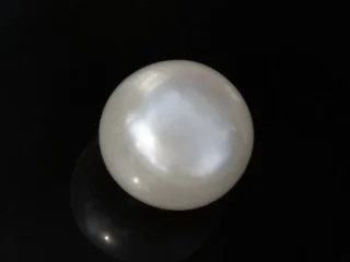 Cultured Pearl Stone (Moti Ratna) 4.25 Carat (4.67 Ratti) - Top view