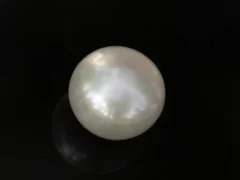 Cultured Pearl Stone (Moti Ratna) 4.36 Carat (4.79 Ratti) - Top view