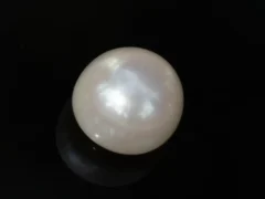 Cultured Pearl Stone (Moti Ratna) 4.40 Carat (4.83 Ratti) - Top view