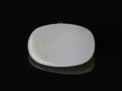 Back view of a 4.31 Carat (4.74 Ratti) natural opal gemstone