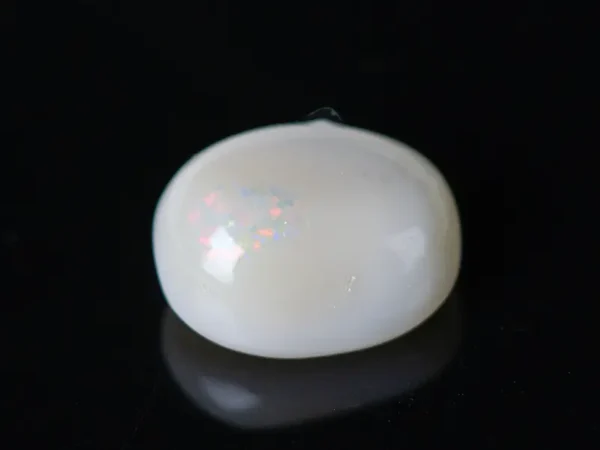 Australian Fire Opal 7.29 Carat (8.01 Ratti) - Top View