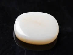 Back view of an 8.87 Carat (9.75 Ratti) natural opal gemstone