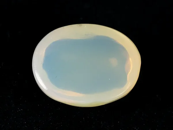 Certified natural doodhiya patthar 4.89 ratti (4.45 carat) back view